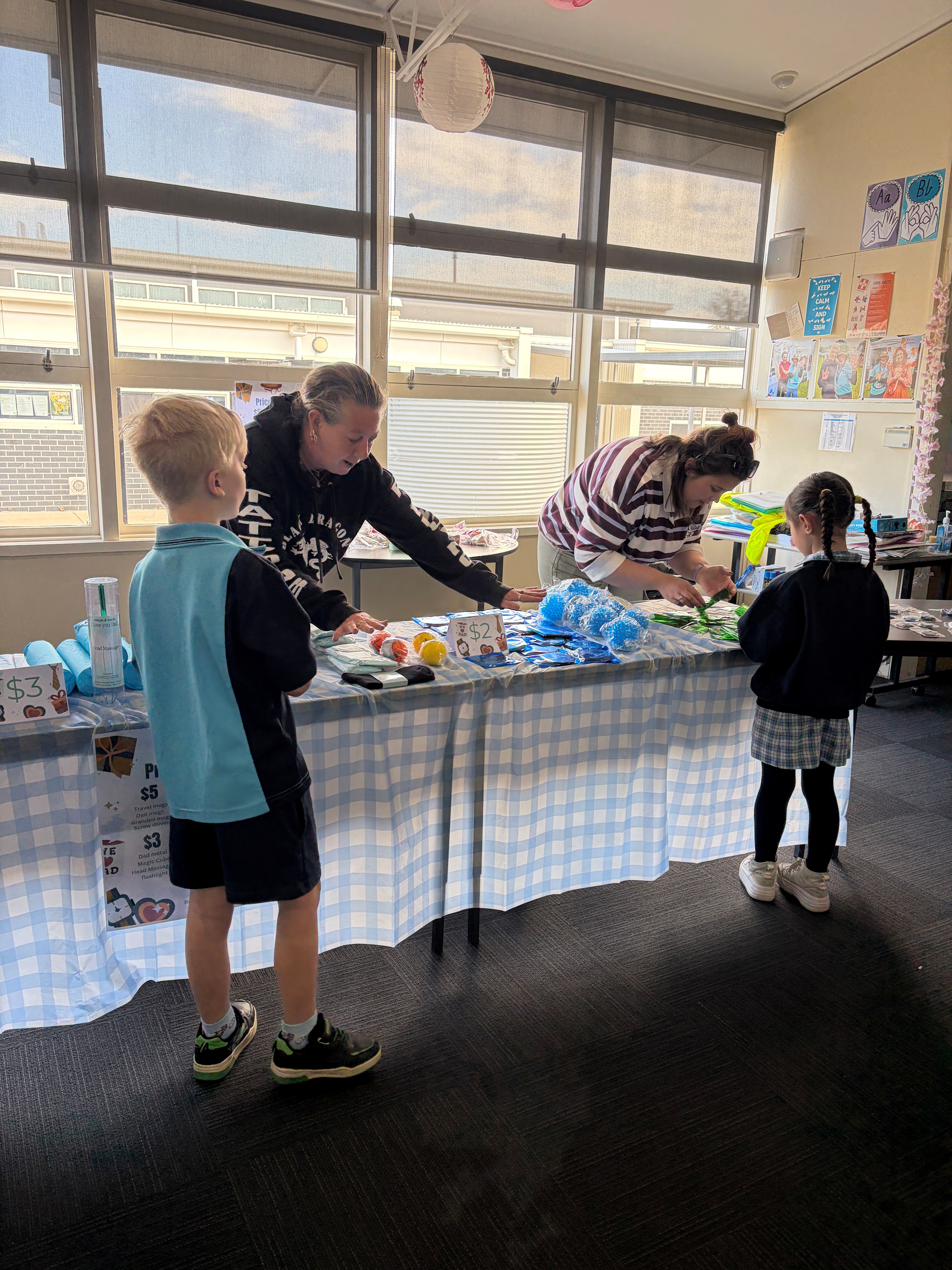 /uploaded_files/media/gallery/1788498085Fathers Day Stall 2.jpg